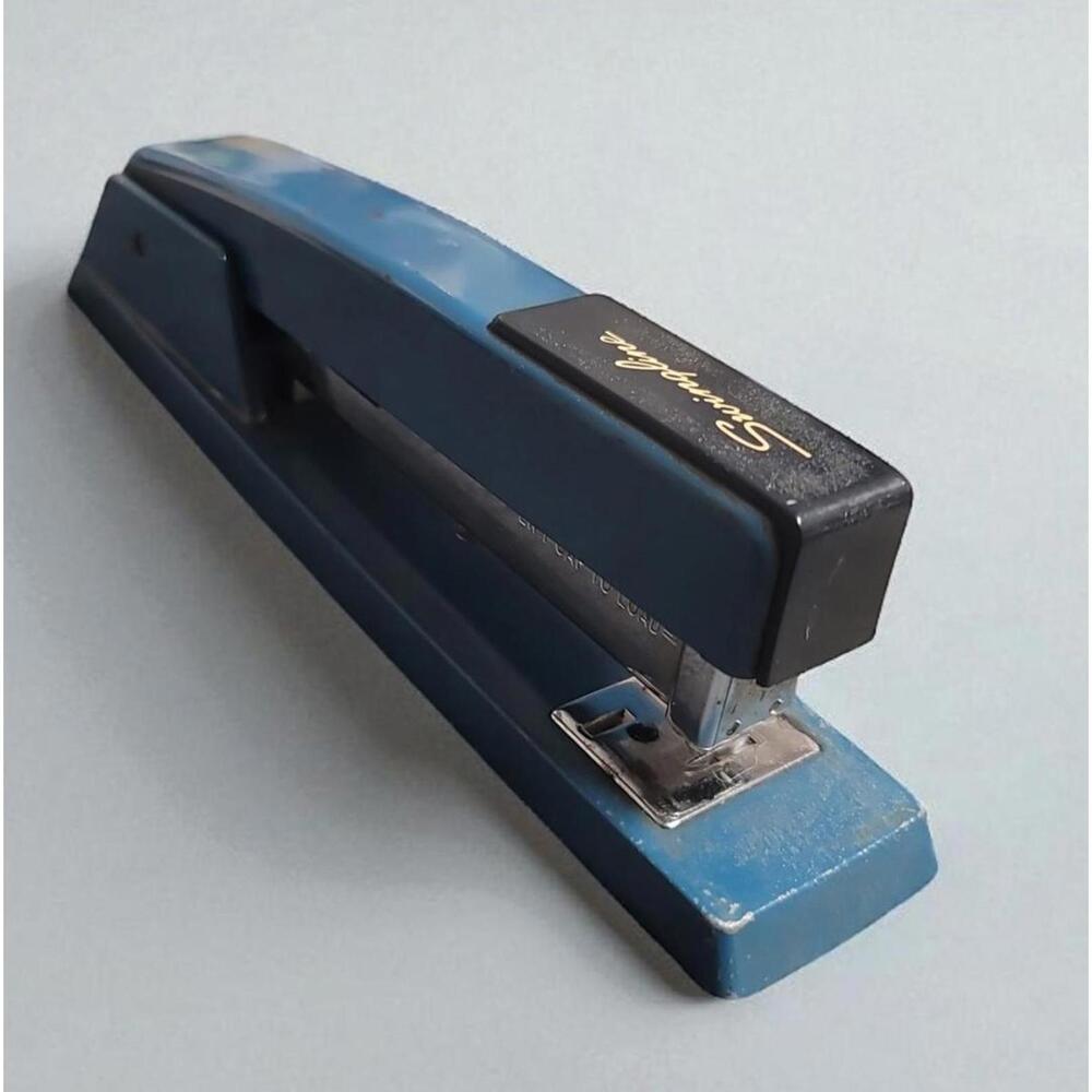Swingline 747 Classic Stapler – Vintage Blue, Heavy-Duty Metal with Rust Patina